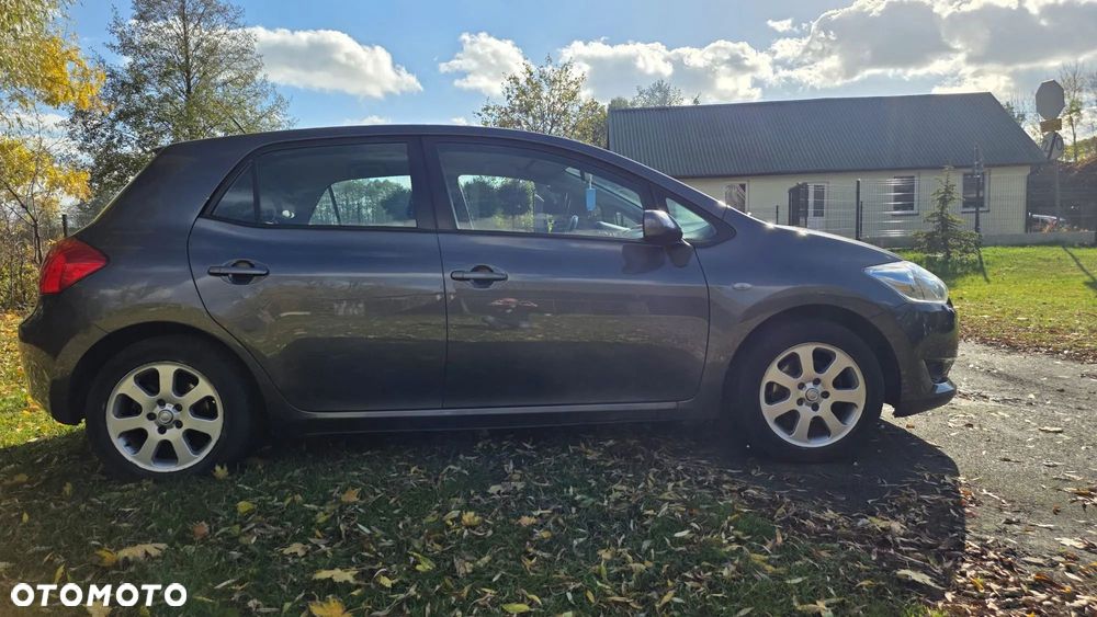 Toyota Auris - 17
