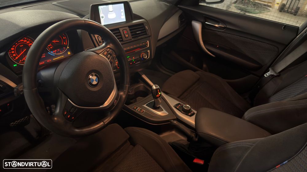 BMW 118 dA Pack M — fotografia 12