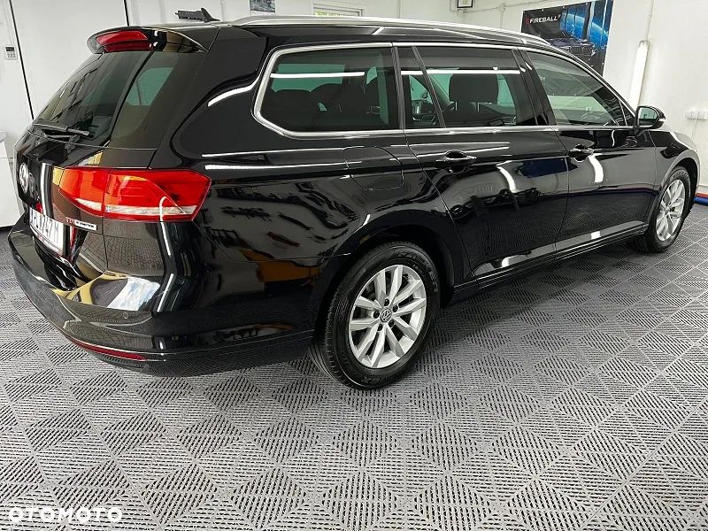 Volkswagen Passat 1.6 TDI (BlueMotion Technology) Comfortline - 23