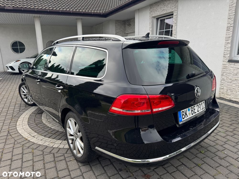 Volkswagen Passat 2.0 TDI DPF Sportline - 4