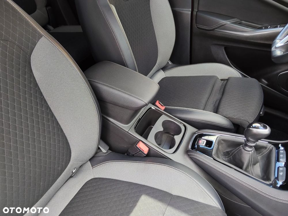 Opel Grandland X 1.2 Start/Stop Design Line - 21