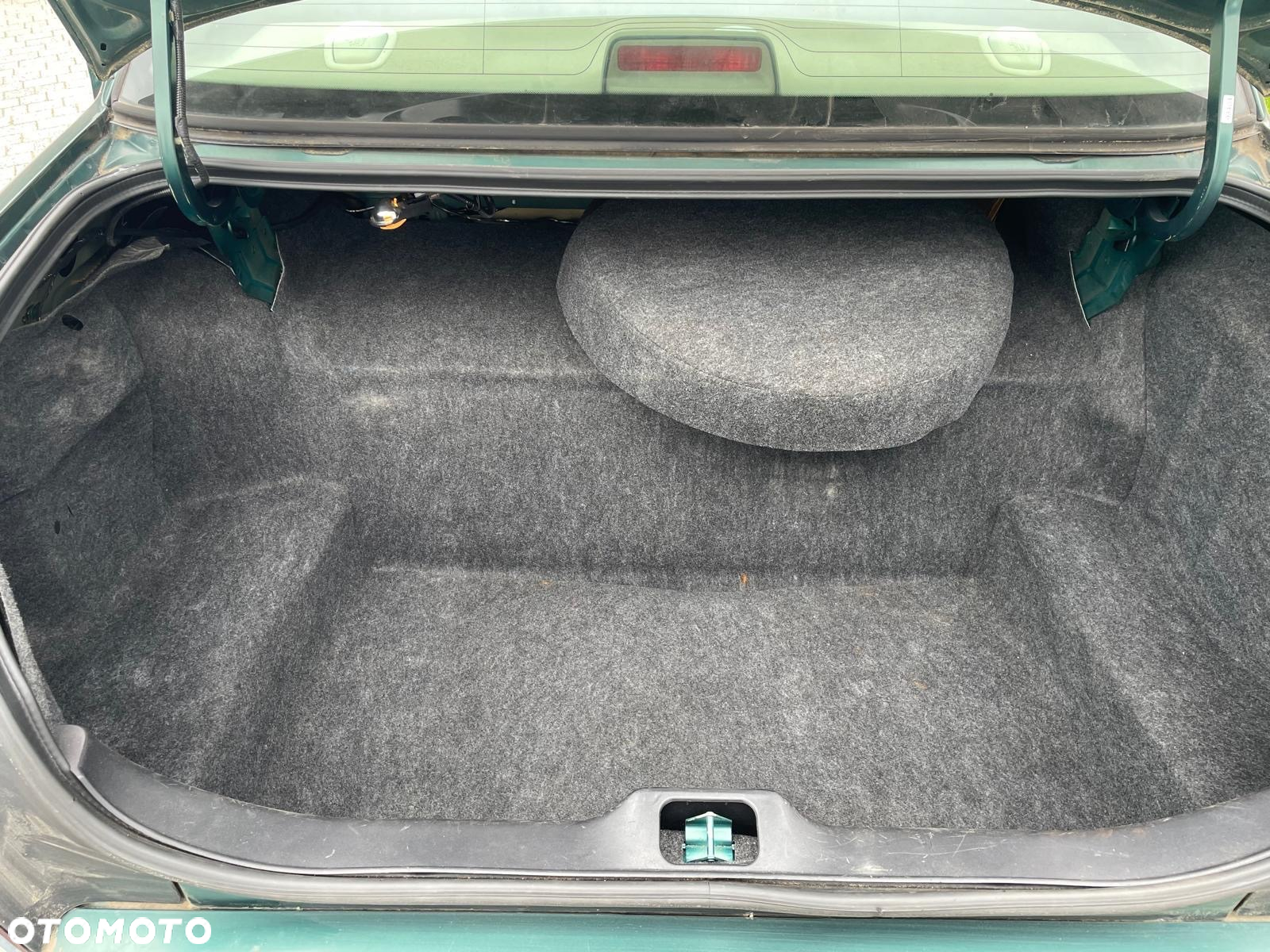 Ford Crown Victoria 4.6 LTD LX - 23