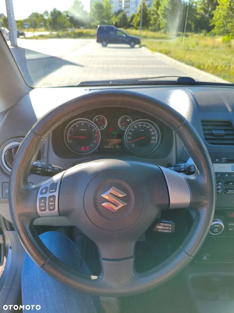 Suzuki SX4 1.6 VVT 4x2 Style - 13