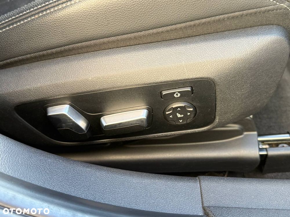 BMW Seria 3 320d M Sport Shadow sport - 12