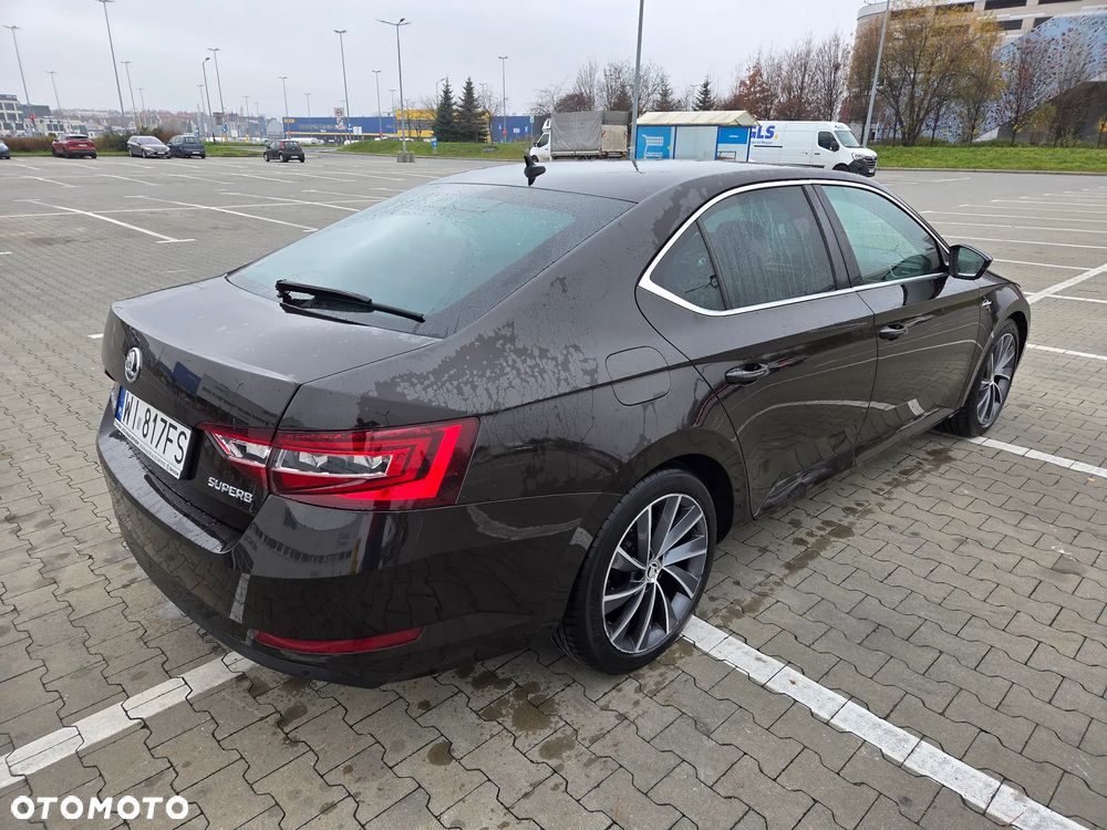 Skoda Superb 2.0 TDI L&K DSG - 5