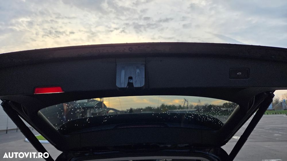 Volkswagen Tiguan Allspace 2.0 TDI 4Mot DSG R-Line - 36