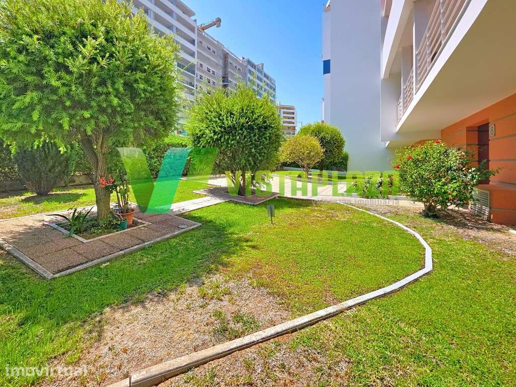 Apartamento T3 com lugar de Garagem no Alto do Quintão - Portimão - Grande imagem: 2/29