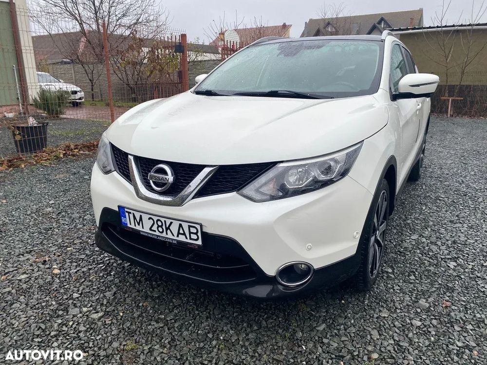 Nissan Qashqai 1.6 DCI Xtronic TEKNA - 1