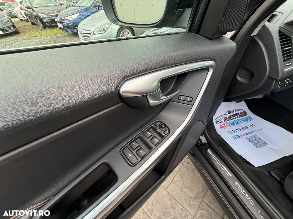 Volvo XC 60 D4 Geartronic Momentum - 12