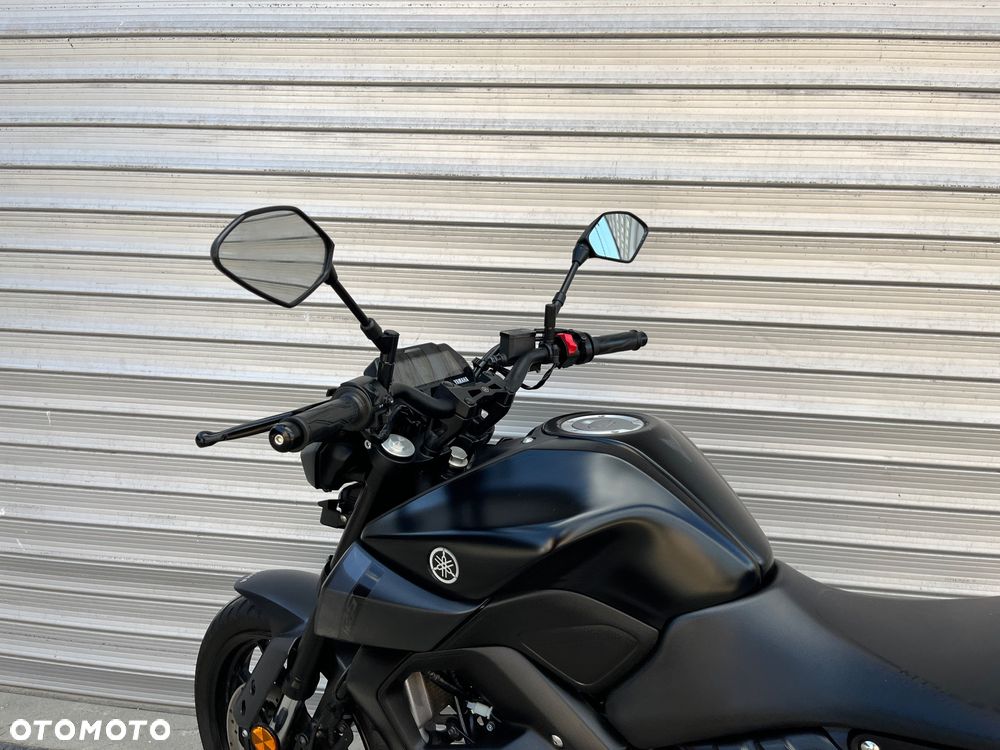 Yamaha MT - 9
