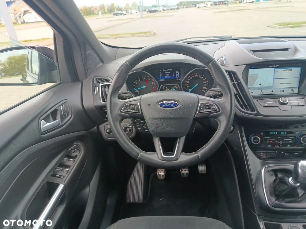 Ford Kuga - 22