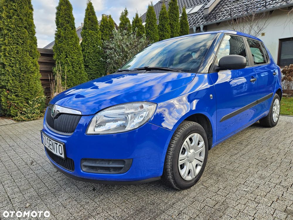 Skoda Fabia 1.2 HTP Ambiente - 2