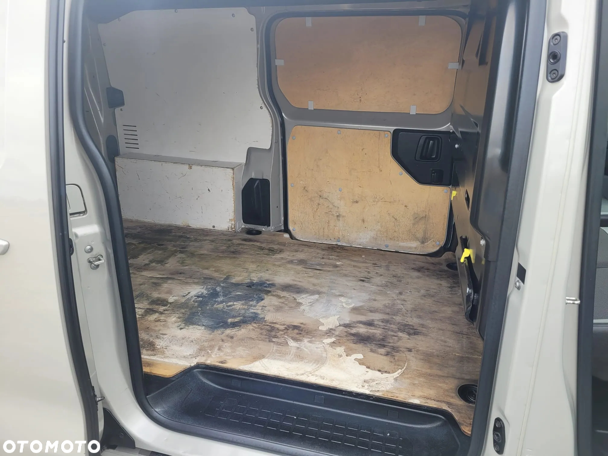 Peugeot Expert - 13