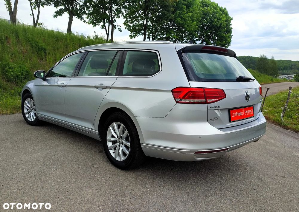 Volkswagen Passat 2.0 TDI (BlueMotion Technology) Highline - 12