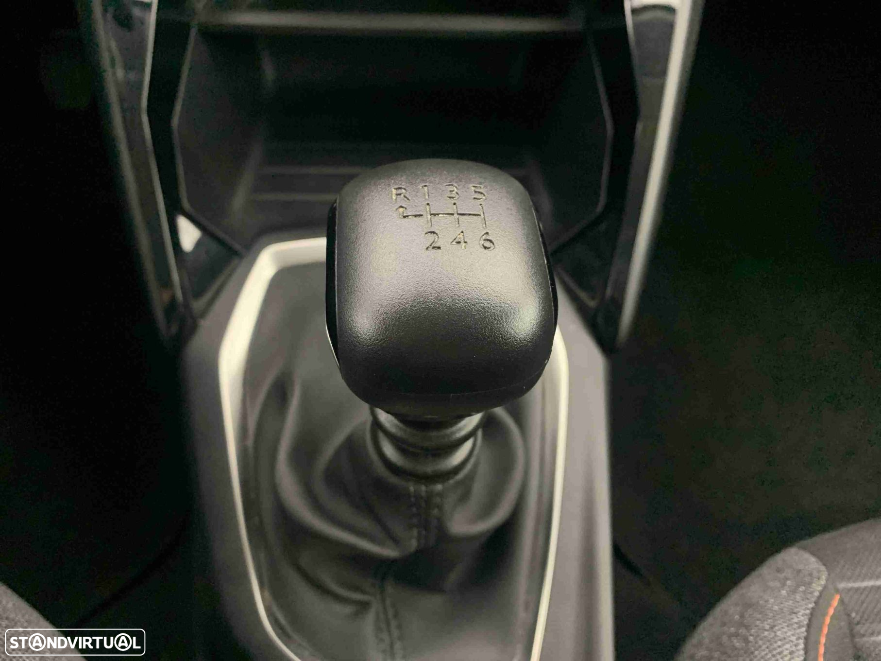 Peugeot 208 1.2 PureTech Active - 10