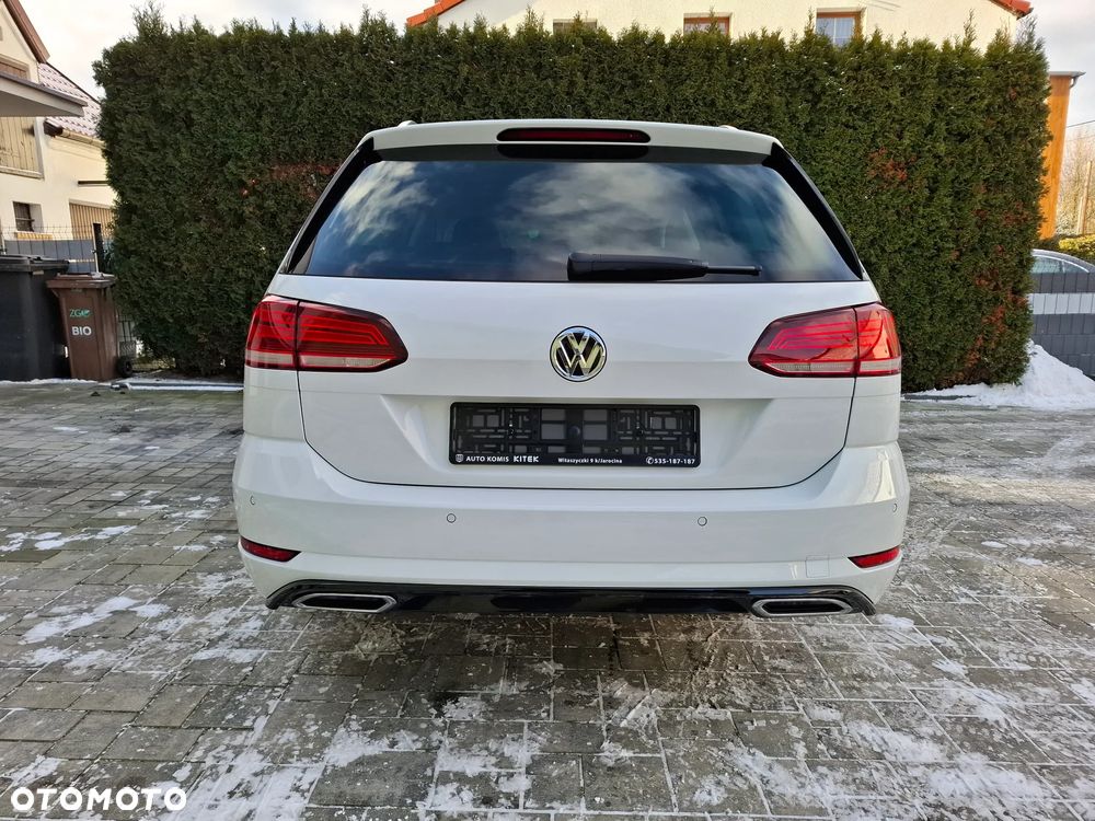Volkswagen Golf - 5
