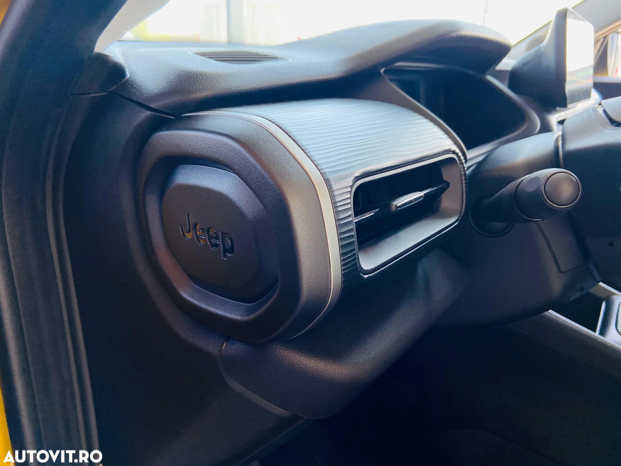 Jeep Avenger 1.2 MT6 Turbo Longitude - 14