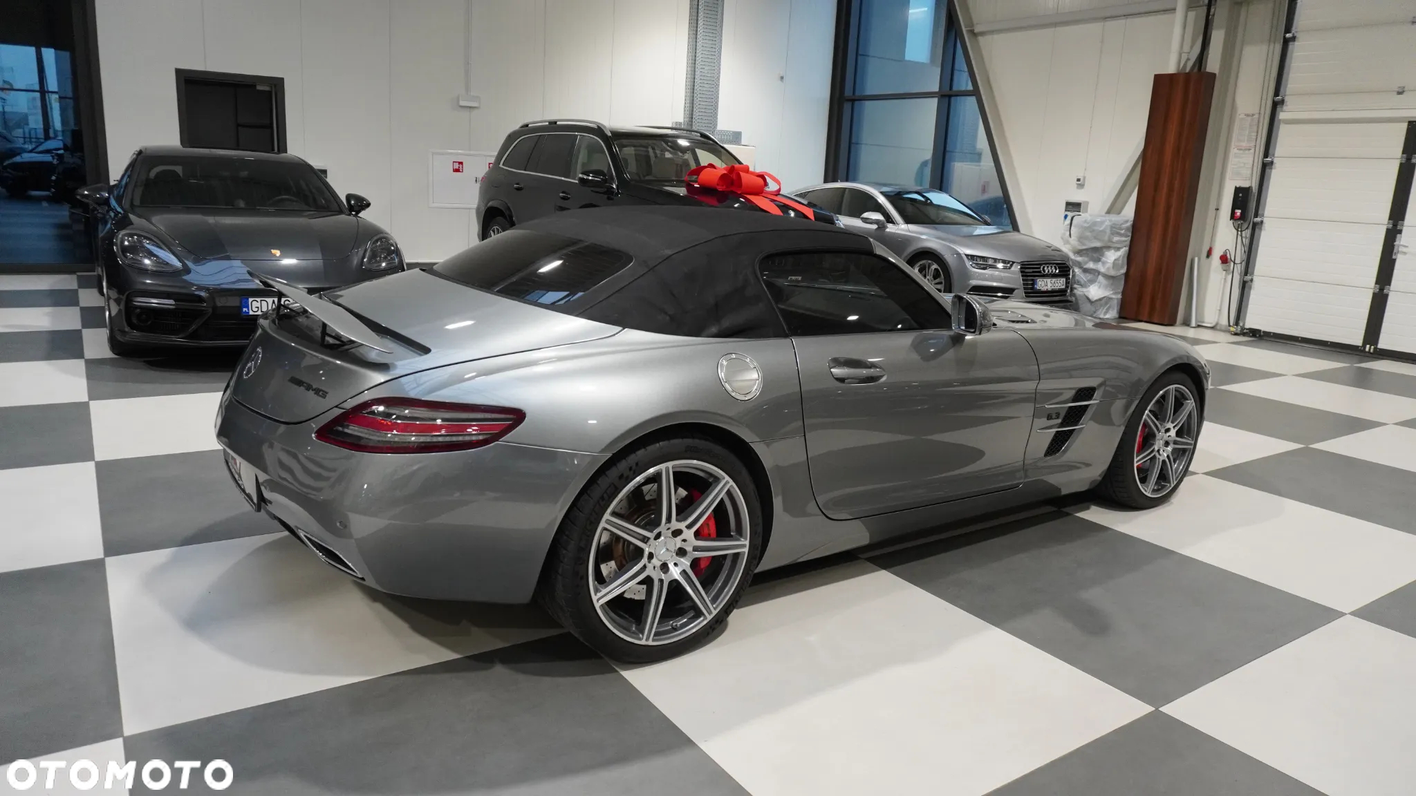 Mercedes-Benz SLS AMG - 15