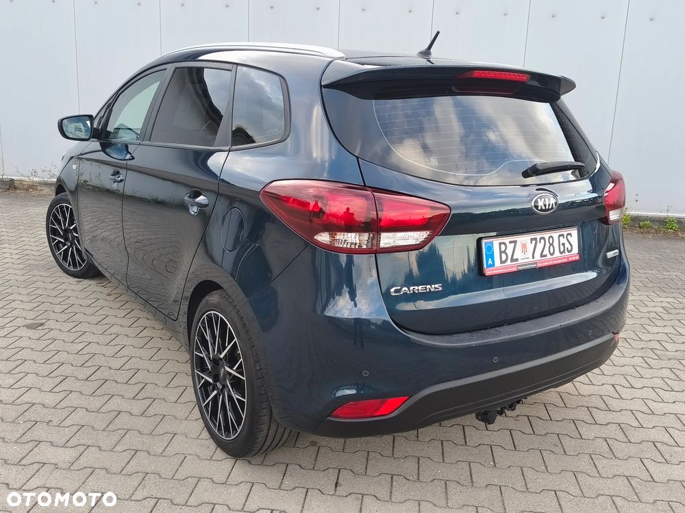 Kia Carens 1.6 GDI M EU6 - 17