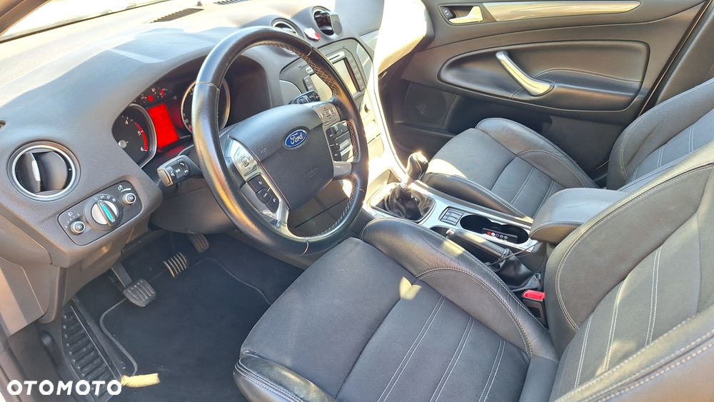 Ford Mondeo - 7