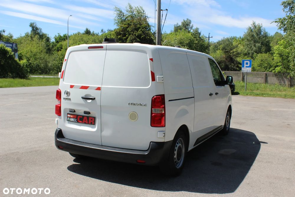 Toyota Proace - 10