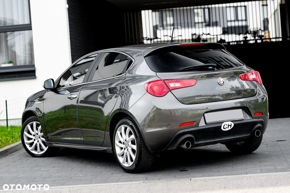 Alfa Romeo Giulietta 2.0 JTDM Distinctive - 12