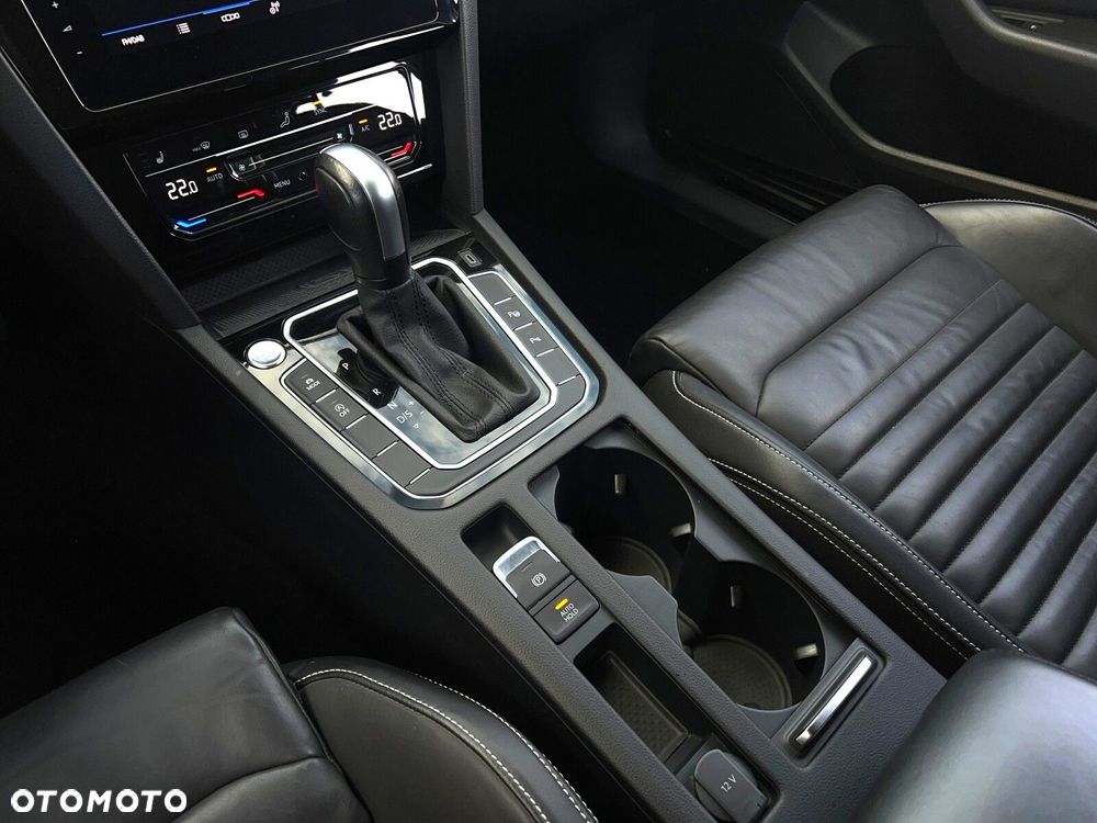Volkswagen Passat 1.5 TSI EVO Elegance DSG - 26