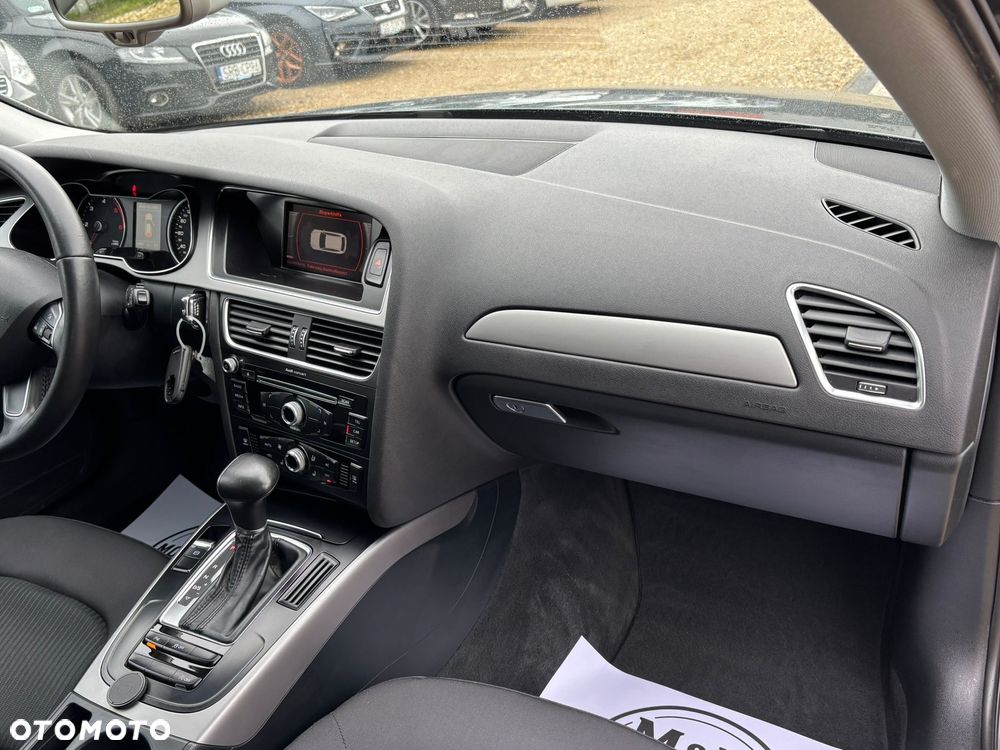 Audi A4 Avant 2.0 TDI DPF clean diesel multitronic S line Sportpaket - 32
