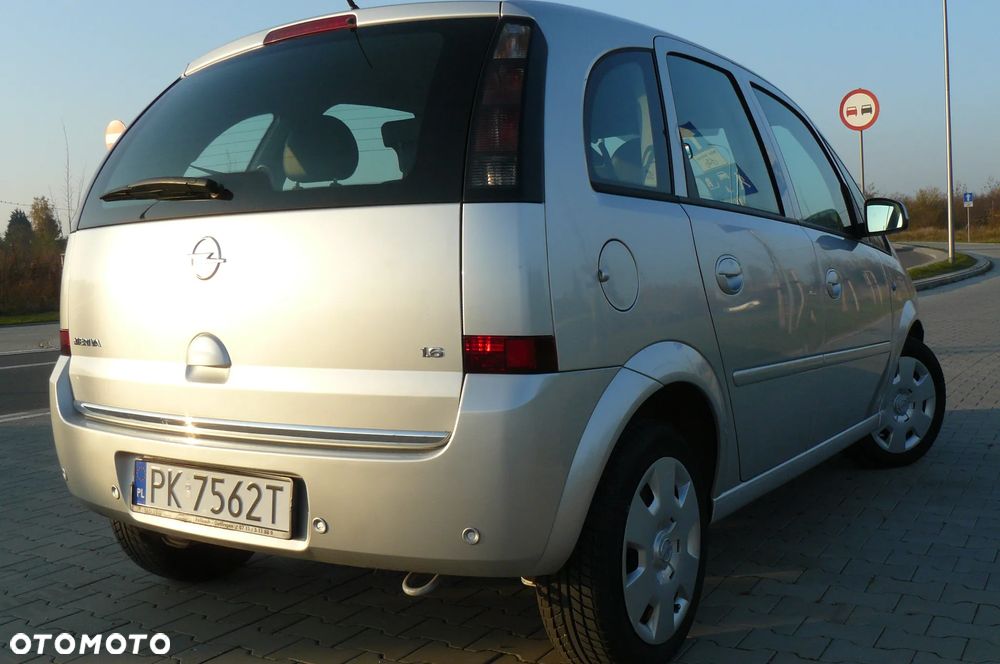 Opel Meriva 1.6 16V - 11