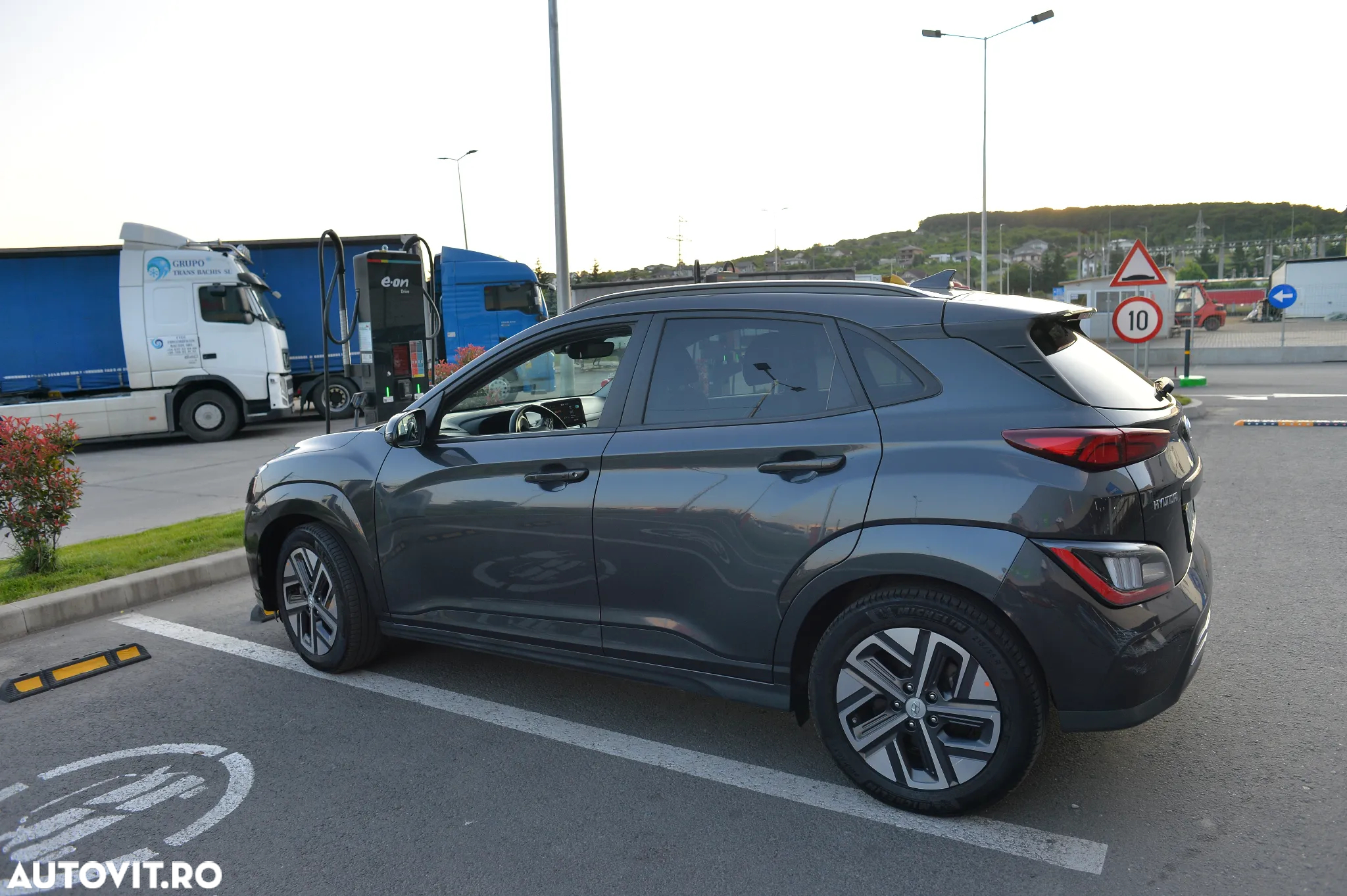 Hyundai KONA Electric 204CP Highway + Navi - 3
