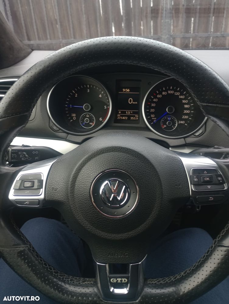 Volkswagen Golf 2.0 TDI Highline - 8