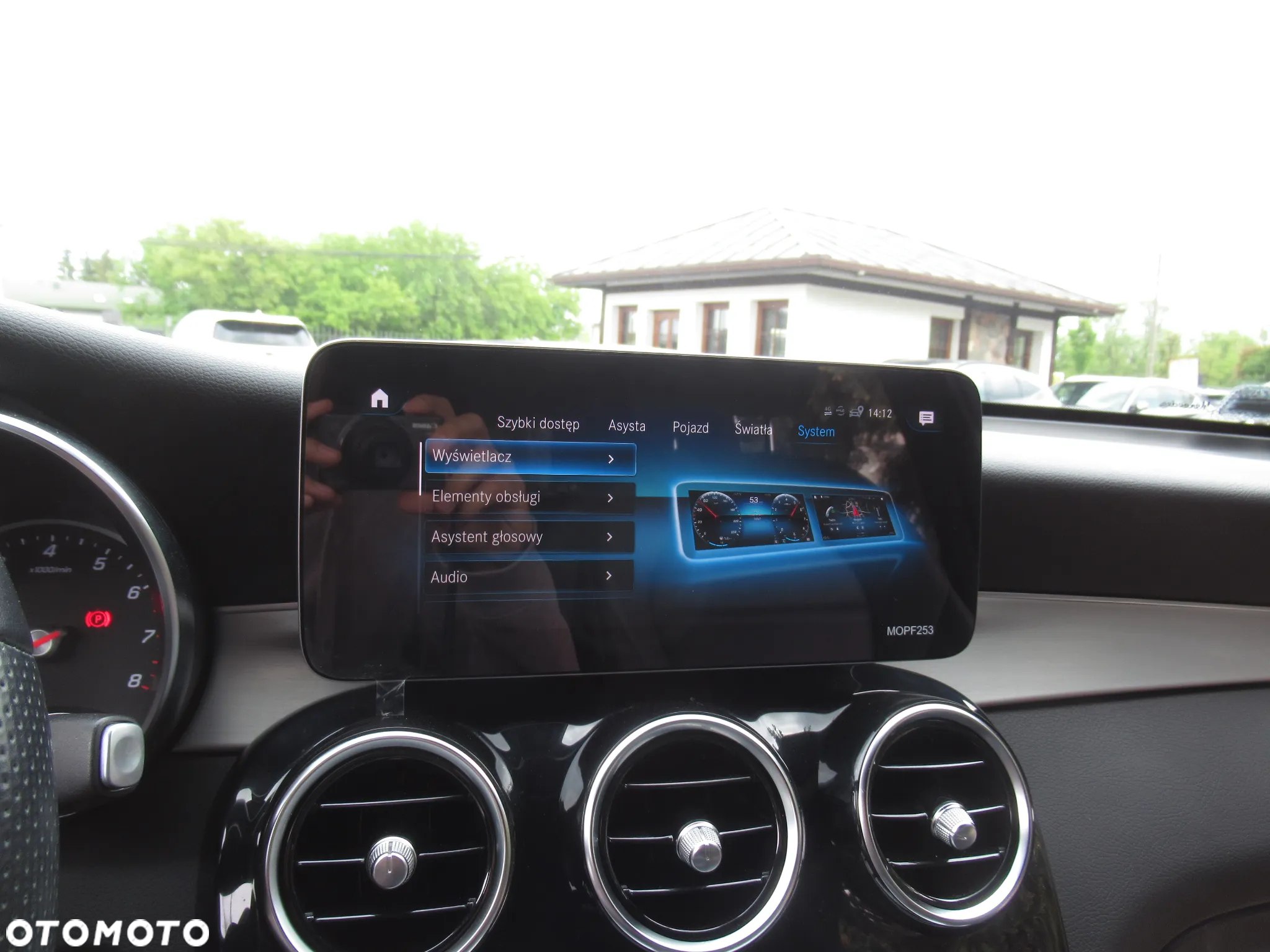 Mercedes-Benz GLC - 29