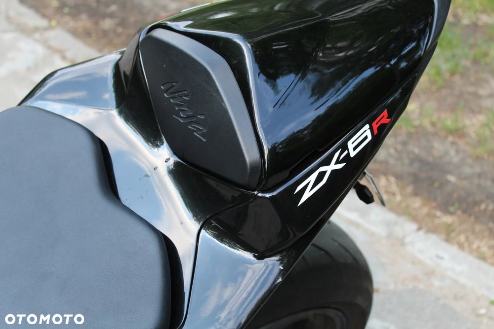 Kawasaki ZXR - 28