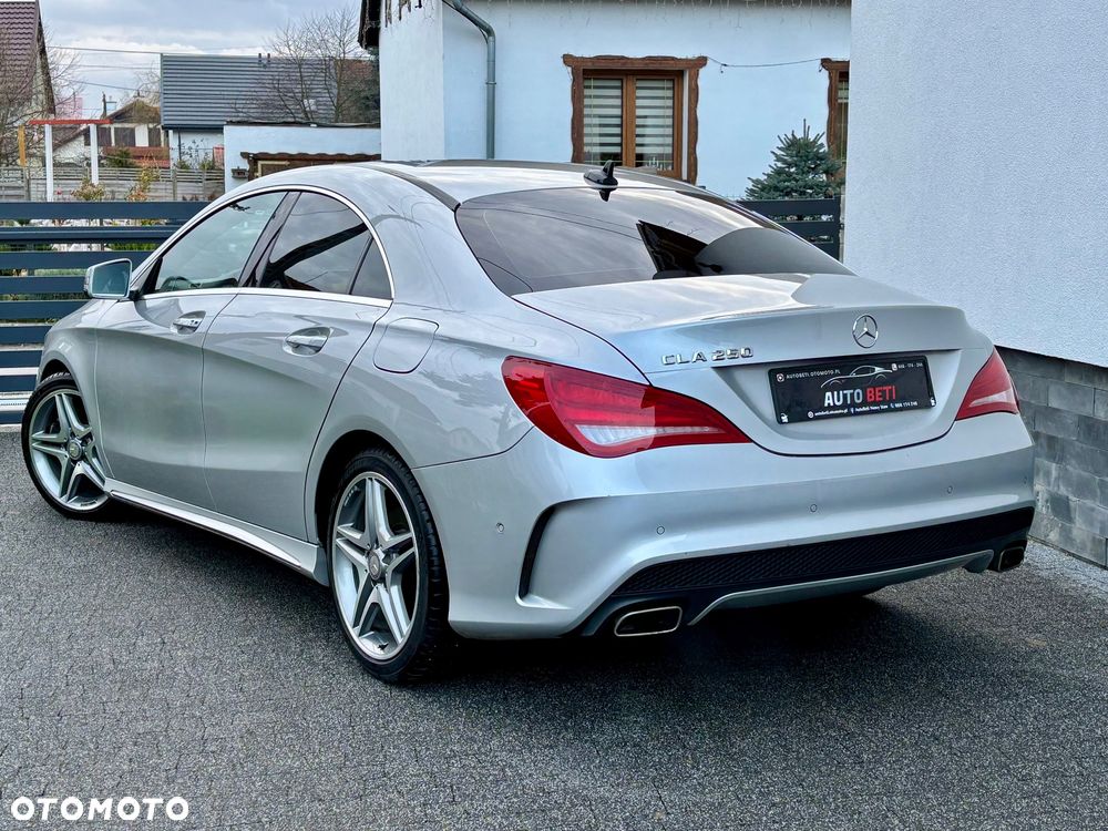 Mercedes-Benz CLA 250 7G-DCT AMG Line - 4