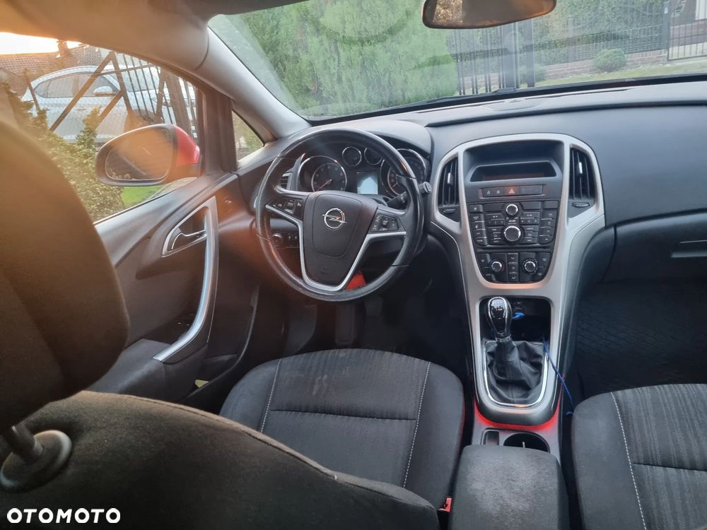 Opel Astra 1.4 T Cosmo - 7