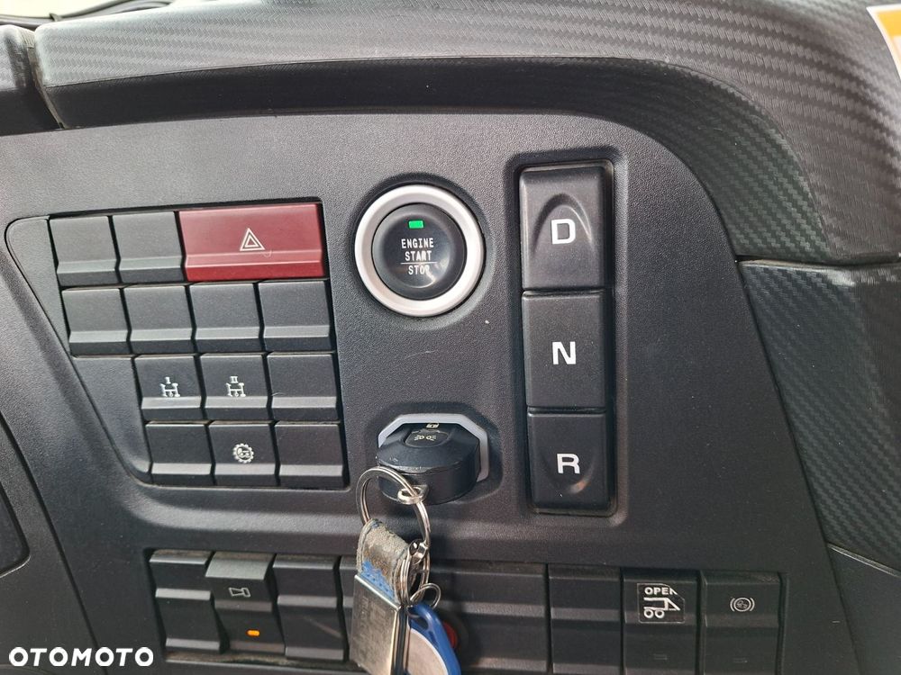 Iveco X - Way 480 8X4 - 28