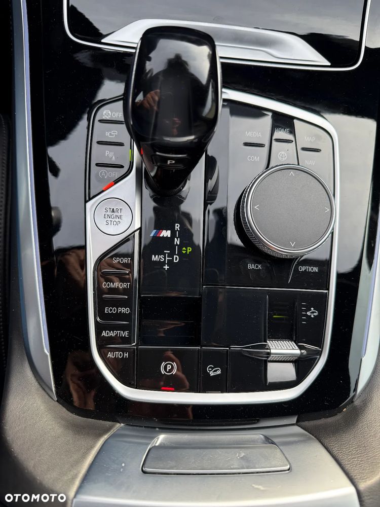 BMW X5 M M50d - 9