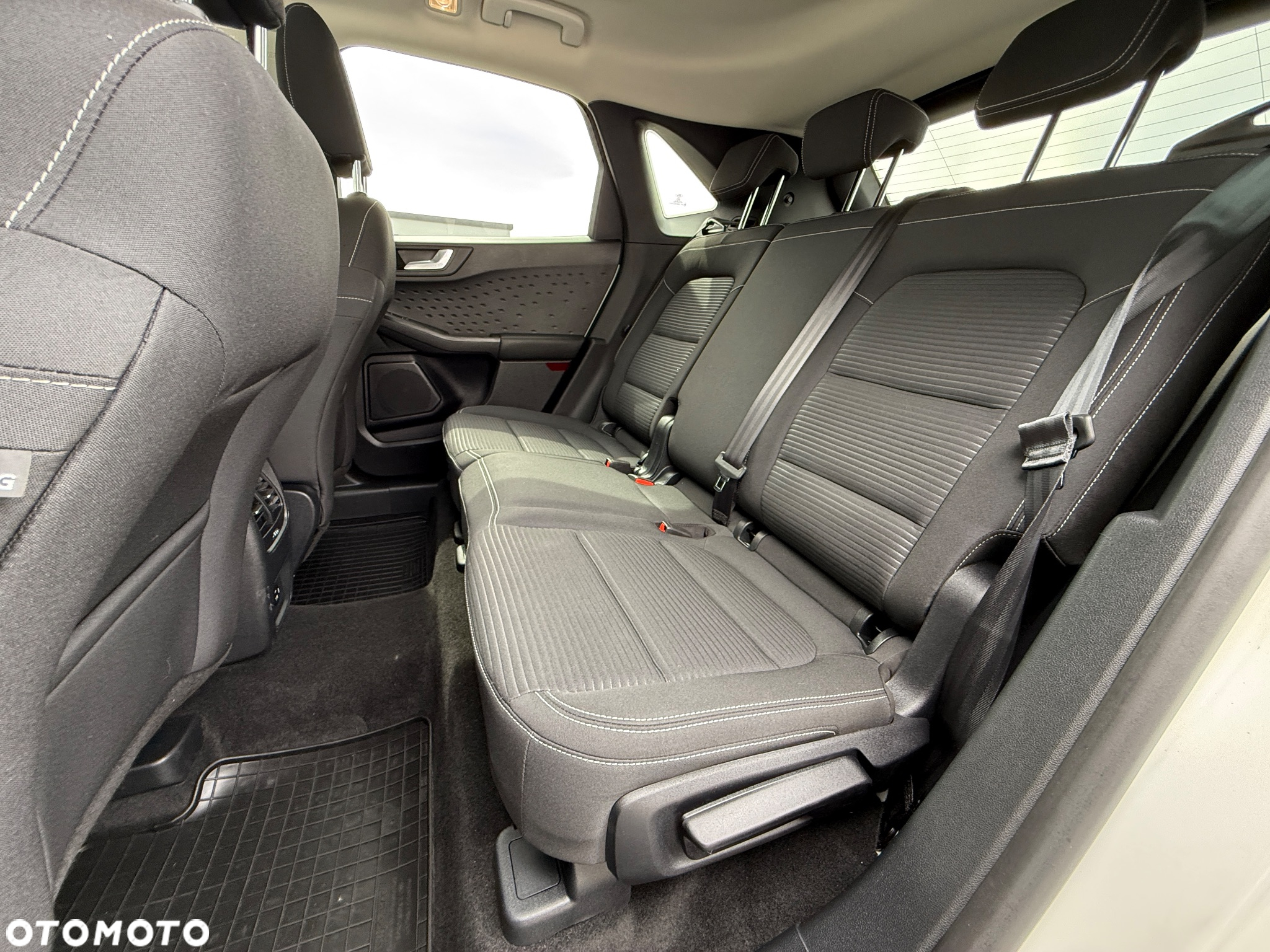 Ford Kuga 1.5 EcoBlue FWD Titanium - 25