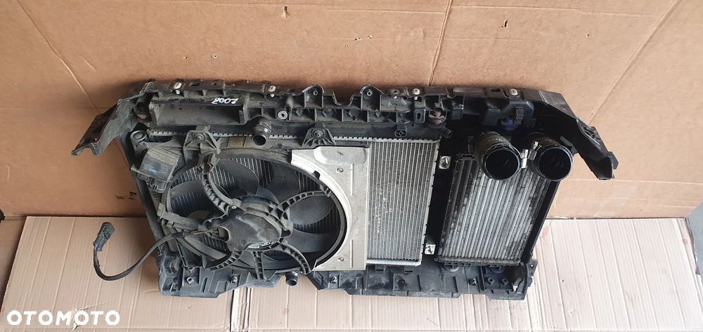 Pas przedni chłodnice wentylator Peugeot 2008 II 1.5 HDI 9823718480 - 2
