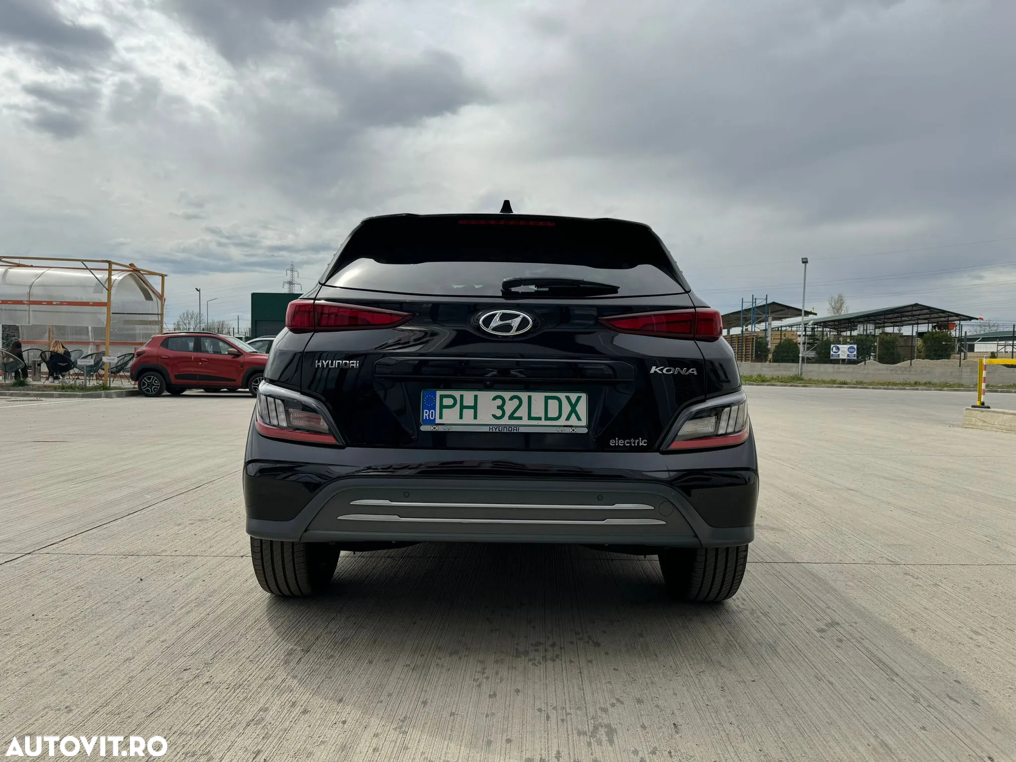 Hyundai KONA - 10