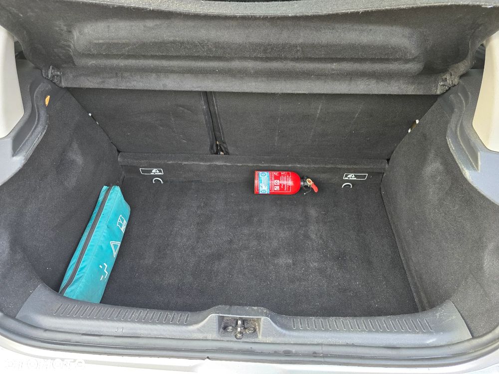 Renault Clio - 11