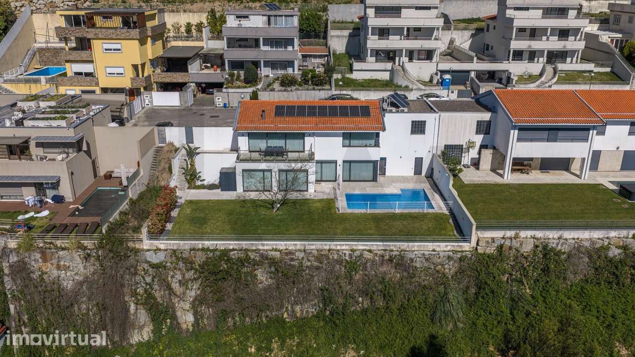 Acorde com o Douro aos Seus Pés – Moradia T4 de luxo com Piscina e Vis - Grande imagem: 4/60