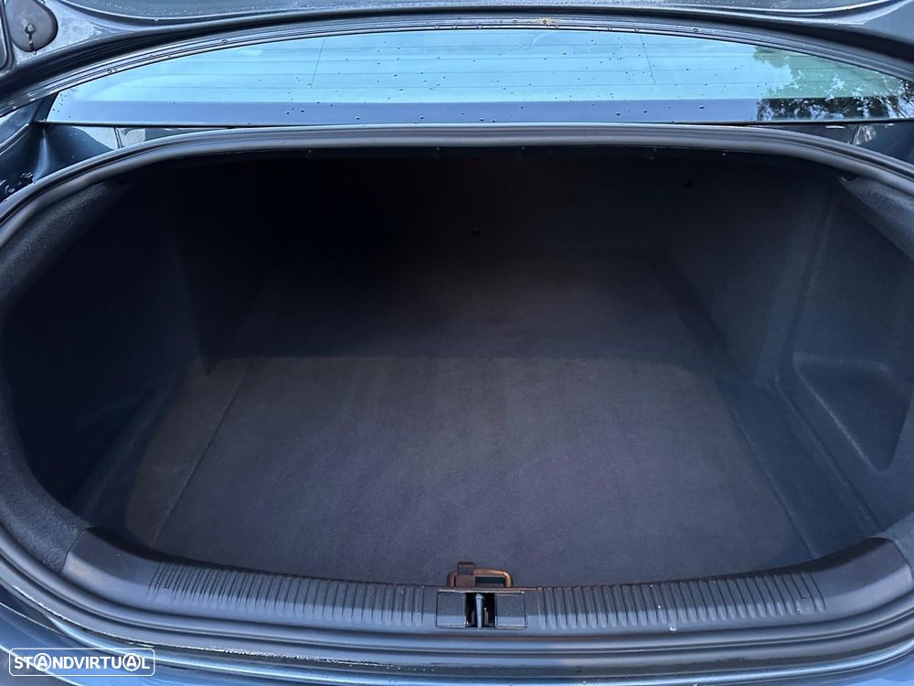 Audi A6 2.0 TDI Multitronic Exclu. - 32