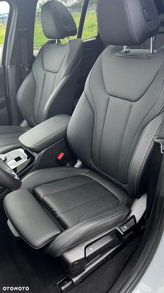 BMW X3 xDrive20d - 8