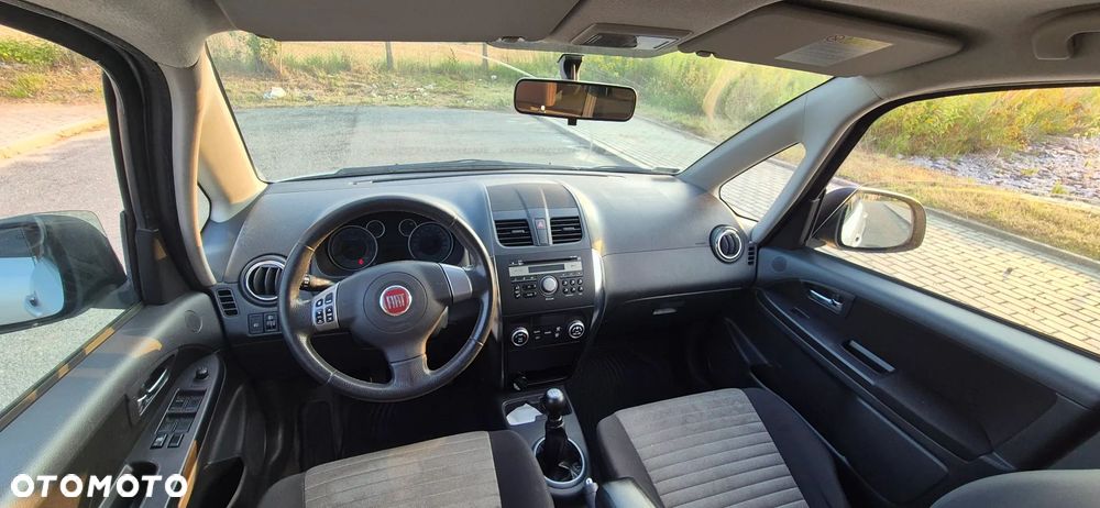 Fiat Sedici 1.6 16V 4x2 Emotion - 1