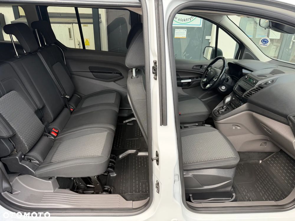 Ford Tourneo Connect Grand - 34