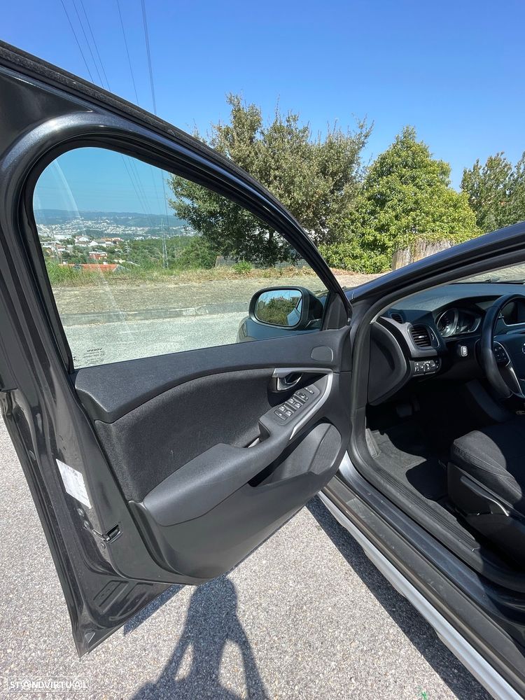 Volvo V40 Cross Country 1.6 D2 Kinetic Powershift - 9