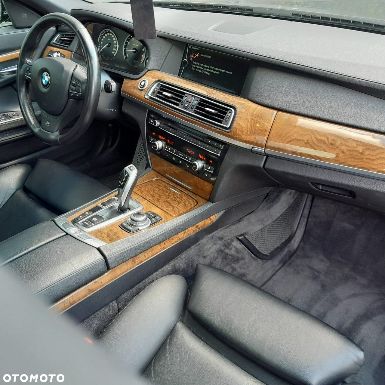 BMW Seria 7 - 18
