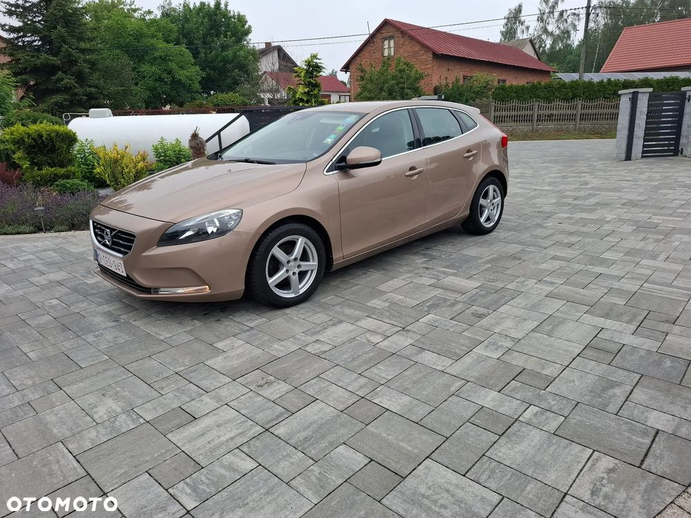 Volvo V40 D2 You - 3