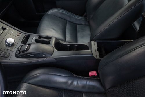 Lexus CT 200h Prestige - 7